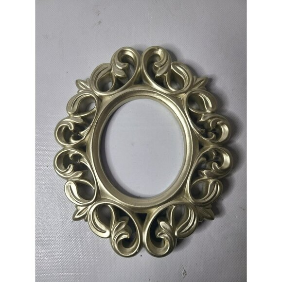 VINTAGE Picture Photo Frame Gold Ornate Hard Plastic Swirl Hollywood Regency - Picture 1 of 8